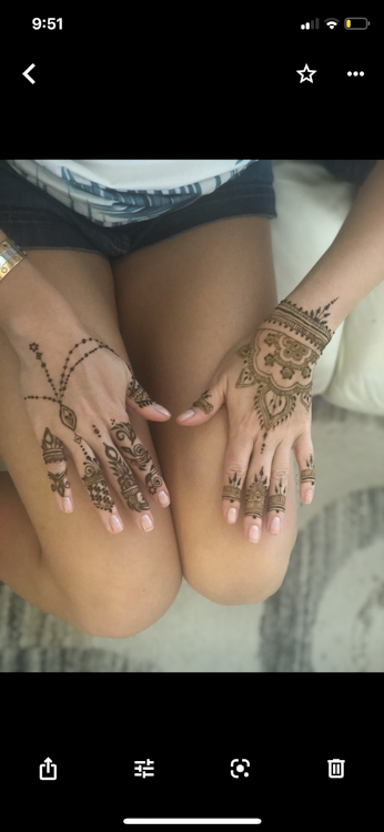 Hollywood henna by Niru