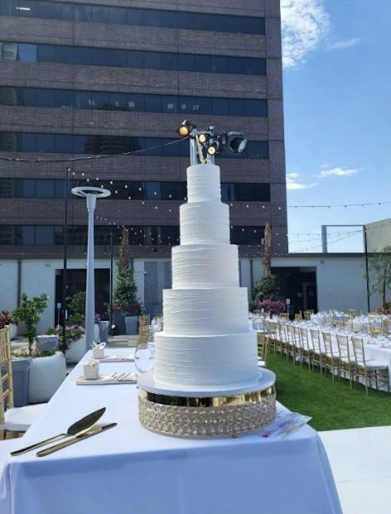 Faux/Fake Wedding Cakes For Rent