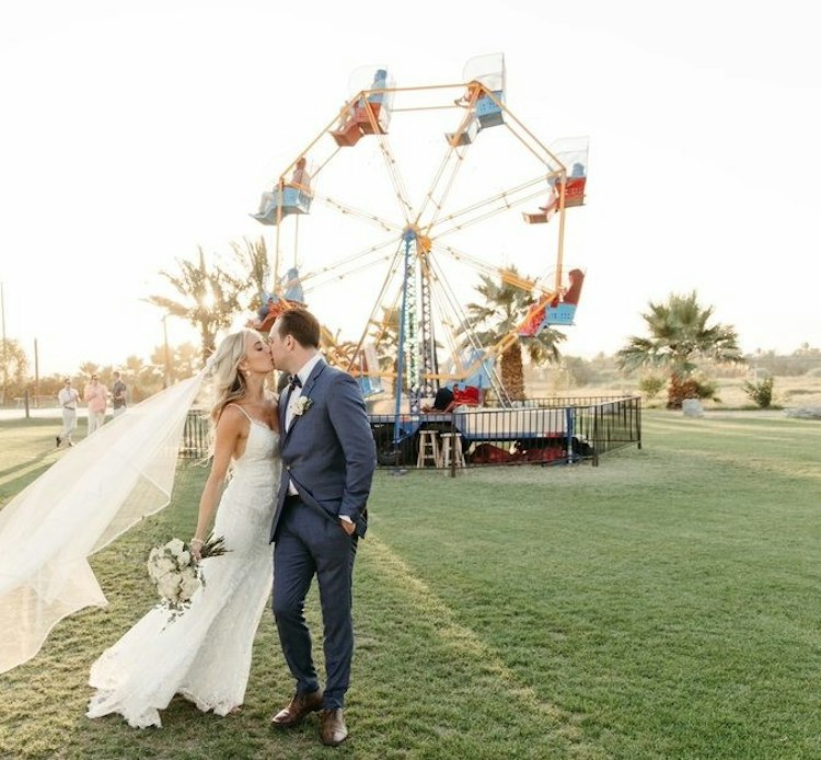 Performers, Mechanical Rides, Inflatables & Other Event Attractions