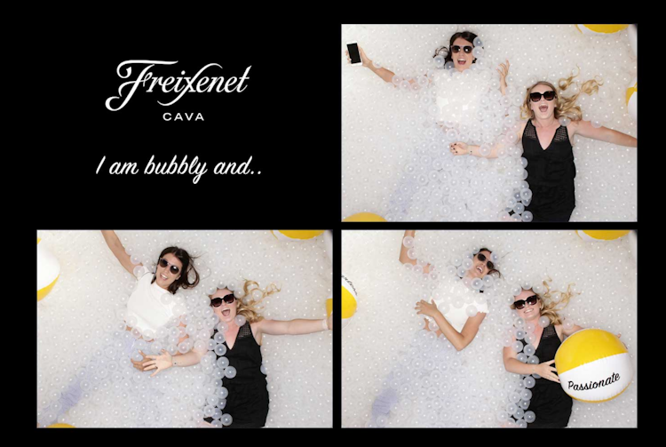 PREMIUM PHOTO BOOTH SOLUTIONS