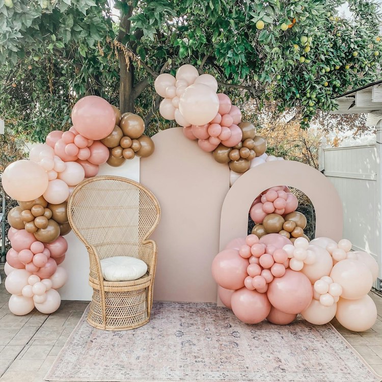 Balloon Garland & Backdrop Rentals
