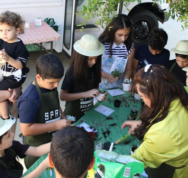 Planting Station