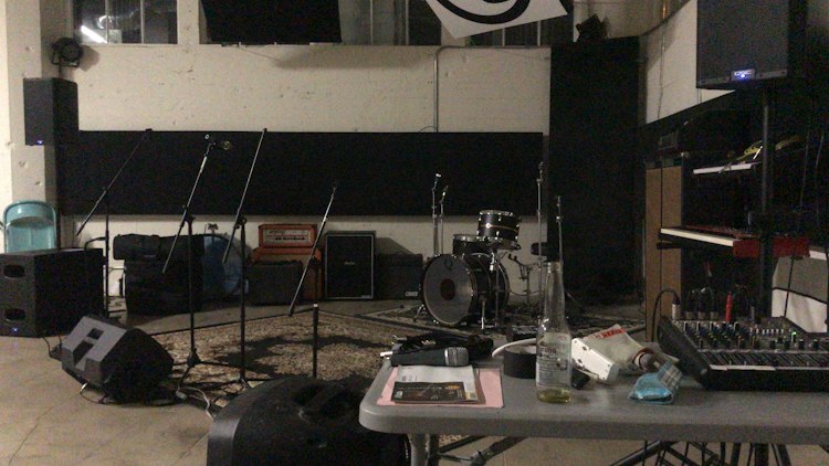 R L SOUND