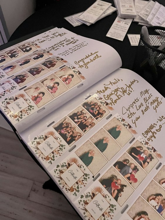 Picture Time Photo Booths