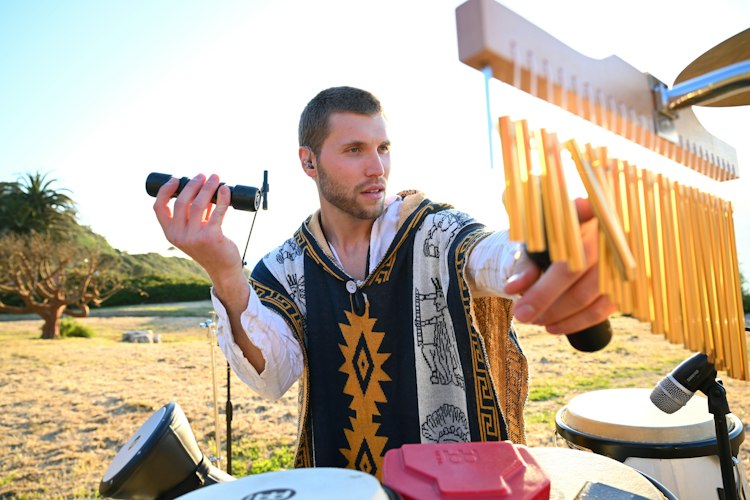 DJ & Live Percussion