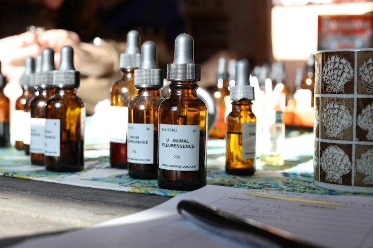 Bachelor/Bachelorette Scent-Making Workshop