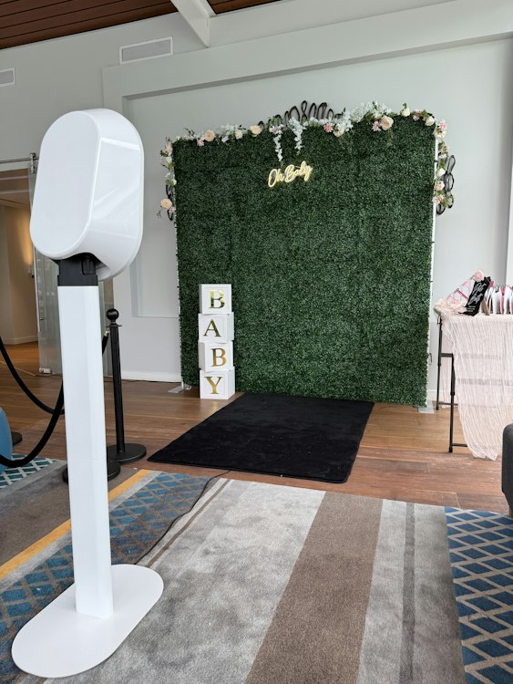Selfie Booth Deluxe Package