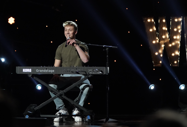 4 Hour Acoustic Performance