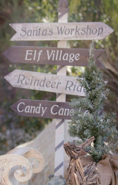 Santa’s Workshop Sign
