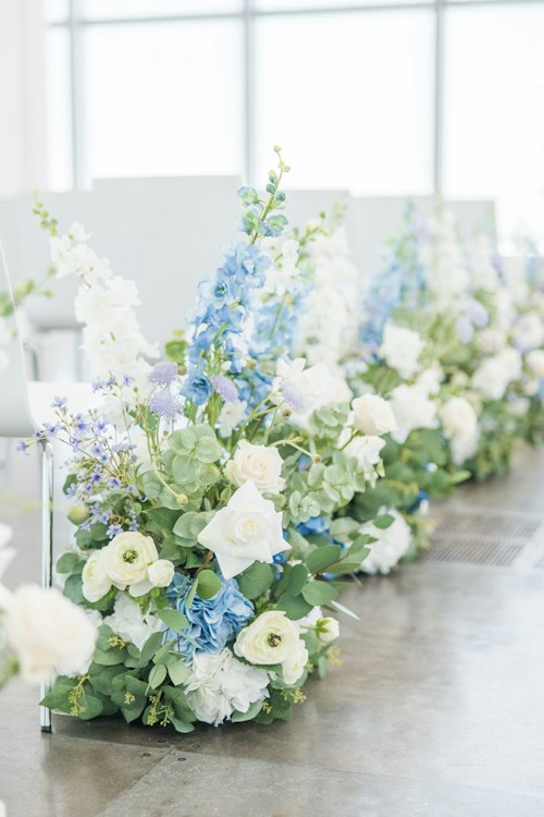 Set of 12: Silk Beau Aisle Flowers