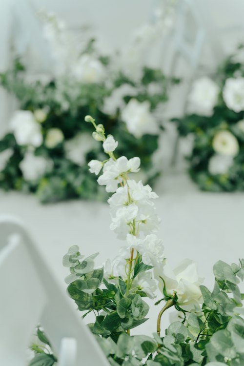 Set of 12: Silk Garden Aisle Flowers