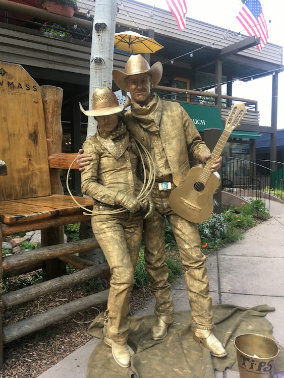 Living Statues
