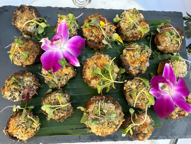 Appetizer -Spinach and Artichoke Stuffed Mush