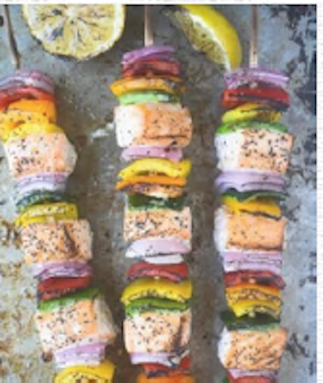 6 Passed Appetizers with a carving station
