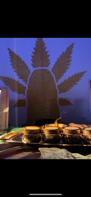 Live Flower Rolling Bar