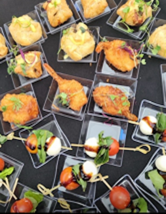 Buffet Style Appetizers: 2 Cold & 3 Hot