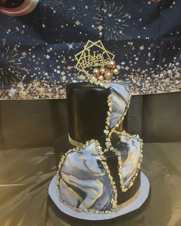 2 Tier cake