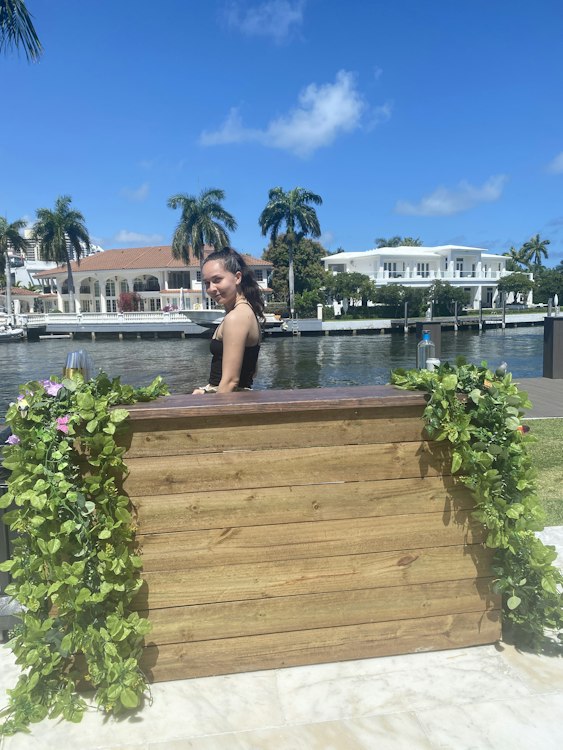Bartending Package (up to 25 guests)