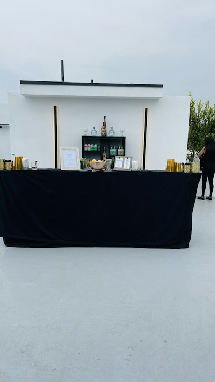 Bartender  (Staffing Only)