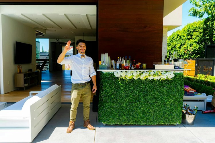Bar back/ Server