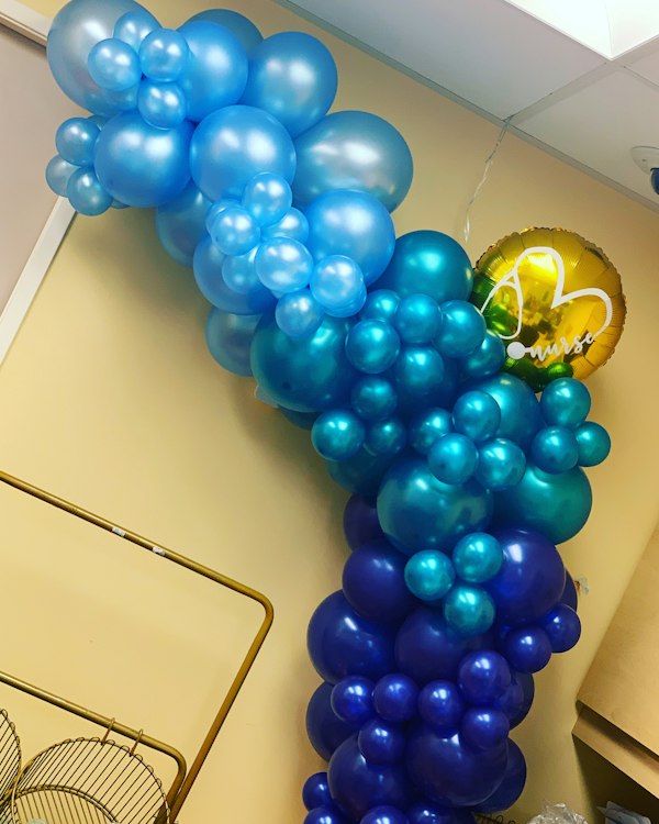 Balloon garland