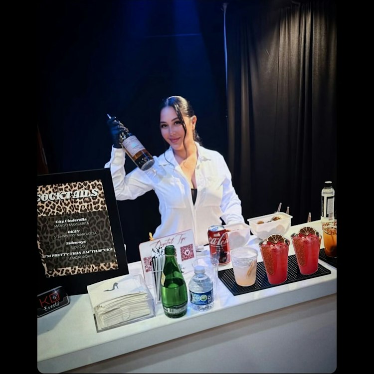 Full Bartending Service