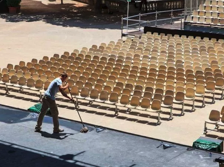 Cleaning per sq ft
