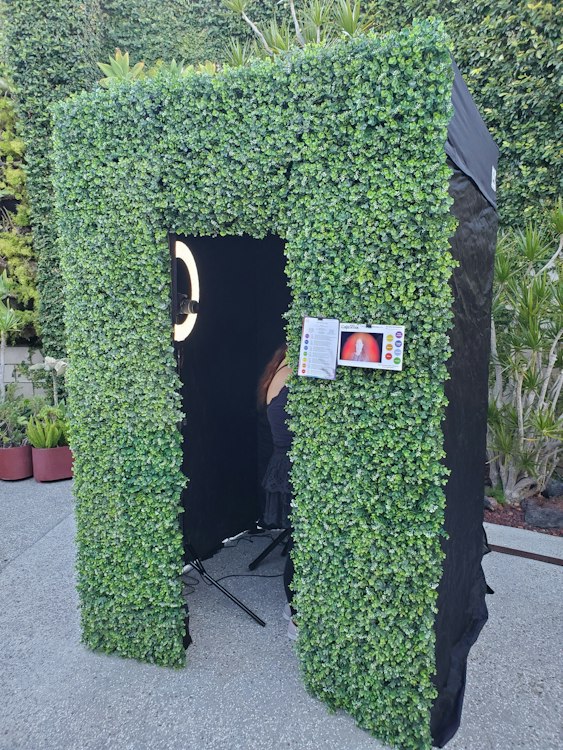 Two Hour Aura Photography Photo Booth