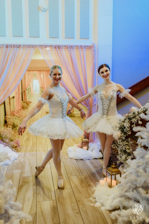 Ballerina(s)