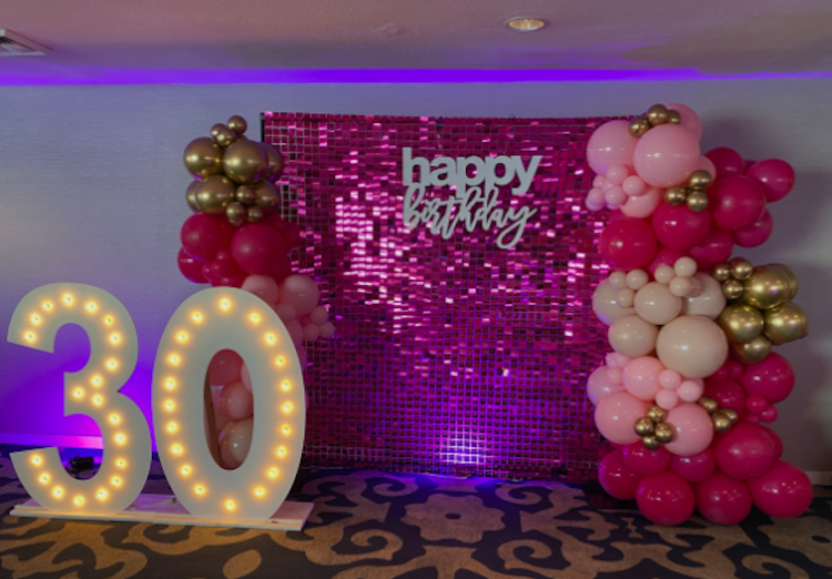 Magenta shimmer Wall