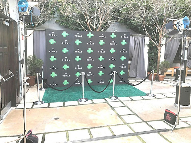 Step & Repeat Advance Package