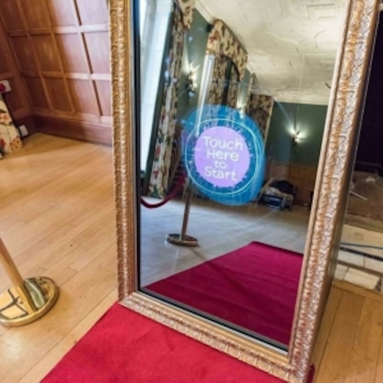 Mirror Photo Booth