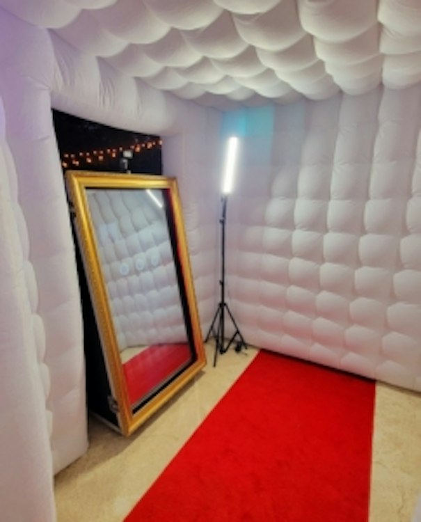 Mirror Photo Booth