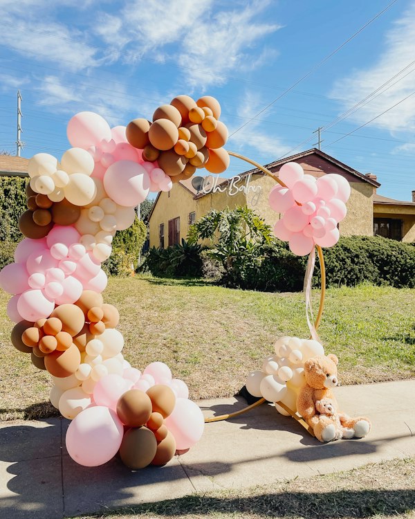 Circle Balloon Arch - Partially Filled