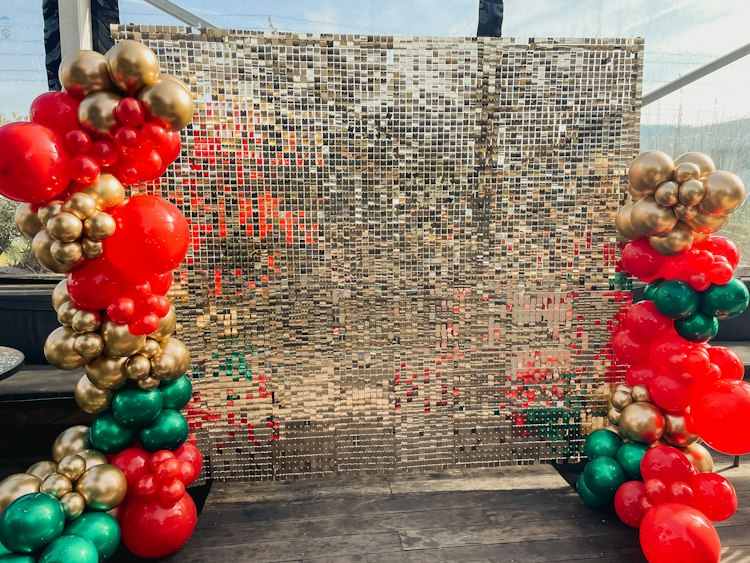 Shimmer Wall Backdrop 8’ x 8’