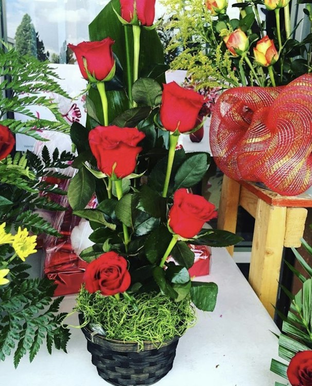 Small Floral Table Arrangement