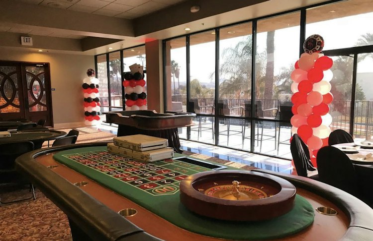 Balloon Column