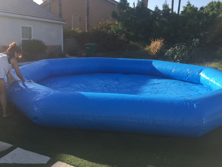 Inflatable pool