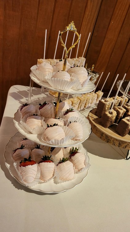 Chocolate Covered Strawberries (per dozen)