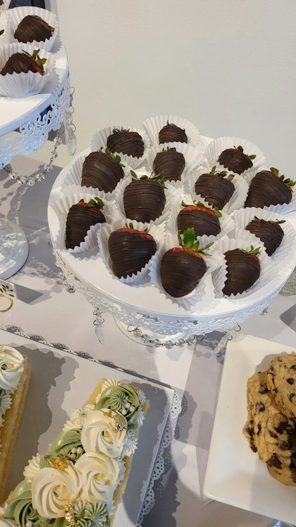 Chocolate Covered Strawberries (per dozen)