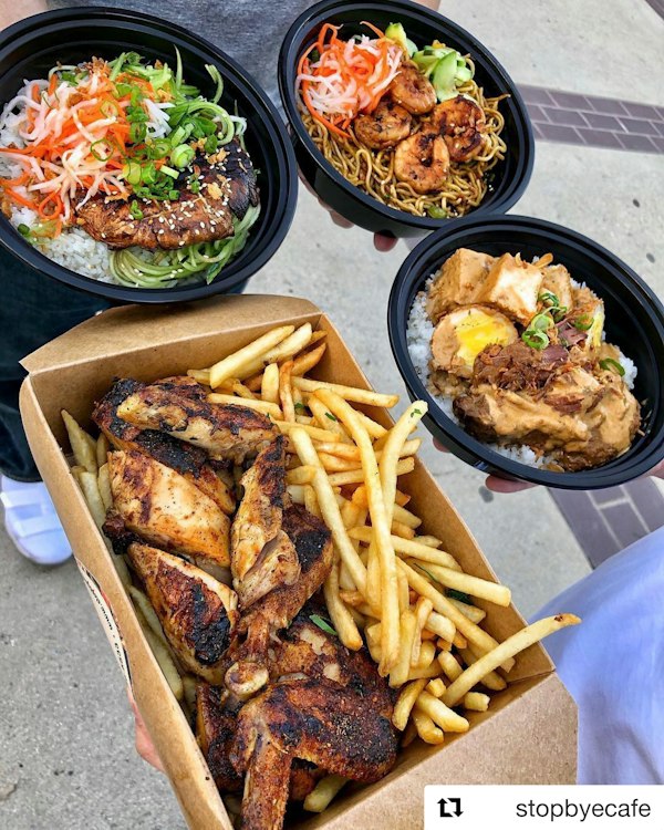 Food Truck serves for Party of 50 (Exclusive)