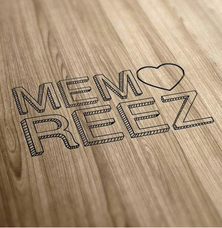 Memoreez wood printing PhotoBooth
