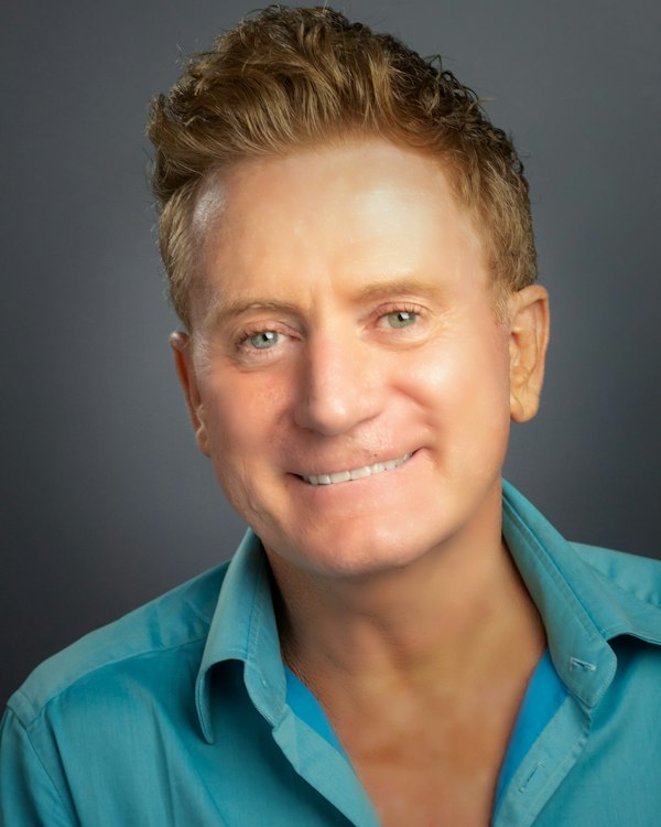 Jason Thompson Emcee, Impersonator, Comedian and Singer