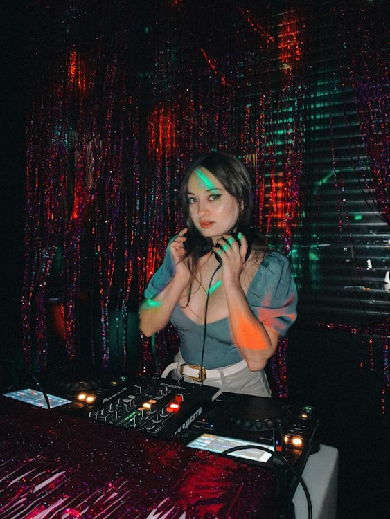 DJ Arianne Dominique
