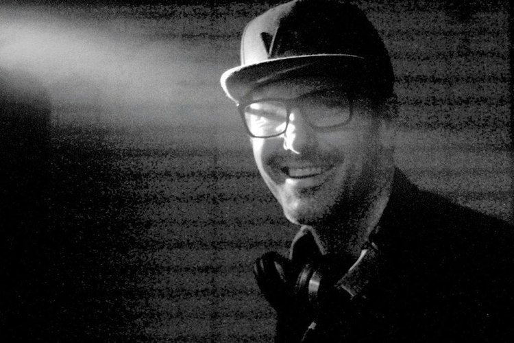 Strictly Vinyl - DJ Mike Jinx