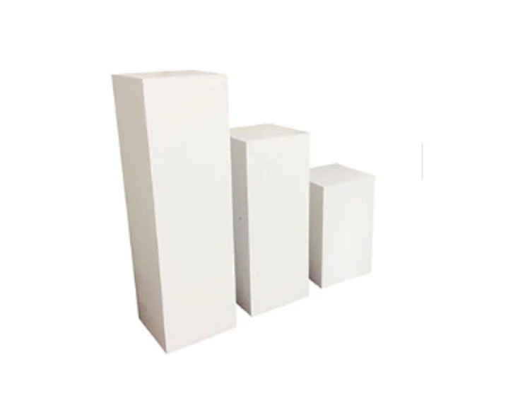 White Plinth Stand