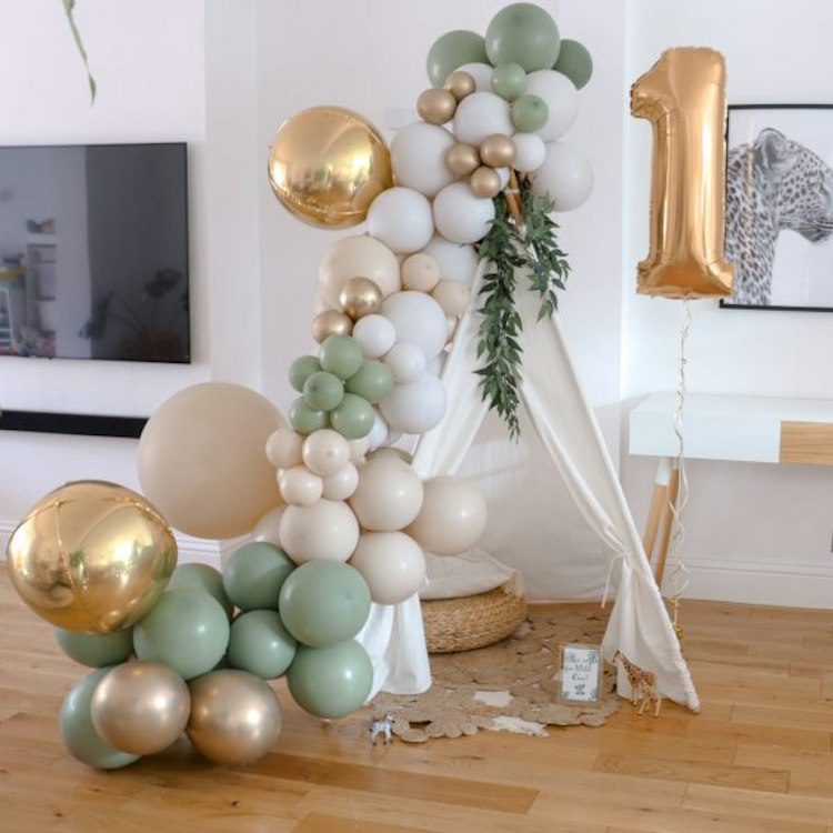 7FT Balloon Garland Against Teepee (3 Colors)