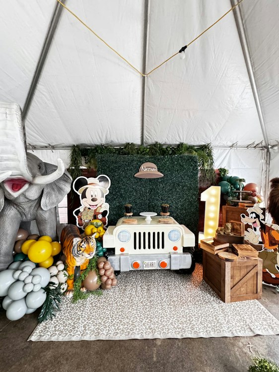 Jeep Table Backdrop