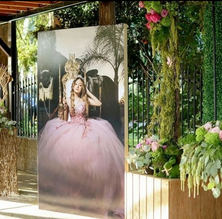 Roxana's Decor Package Part 1
