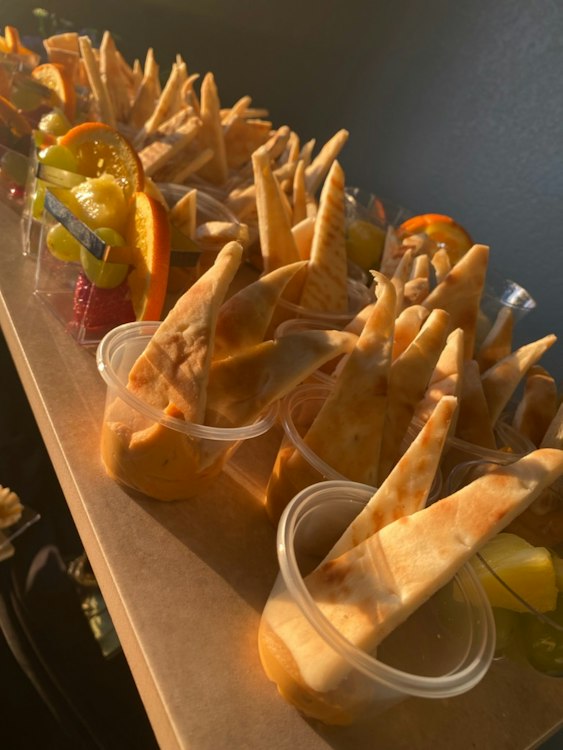 Appetizer - Hummus and Fresh Baked Pita Chips